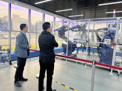 智造學院(yuan)赴(fu)四川(chuan)成(cheng)焊寶瑪焊接裝(zhuang)備工程(cheng)參觀並洽(qia)談校企合作，共探智(zhi)能(neng)制造(zao)裝(zhuang)備與技(ji)術(shu)設計(ji)新(xin)路徑(jing)